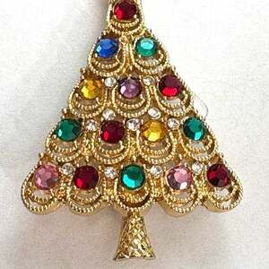 Eisenberg Ice Rhinestone Christmas Tree Brooch 2.25”